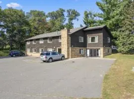 Pelican Lakes Motel