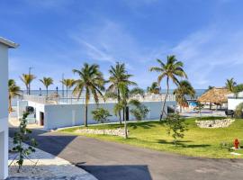 Ocean Front Breeze in Paradise, hotel in Marathon