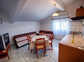 Apartments Malo Lago - One-Bedroom Apartment with Balcony and Sea View - Attic Apartment 1