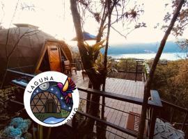 Laguna Glamping, hotel v destinaci La Calera