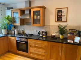 True Colours Apartment in Central Location, hotel in Bangor