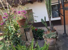 Hotel Casa Leoncio, hotel v destinaci Lamay
