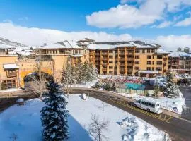 Unequalled Ski in Out, Next to Gondola, Sundial hotel room, Pool, Hot tub, Condo Nast Winner C216A