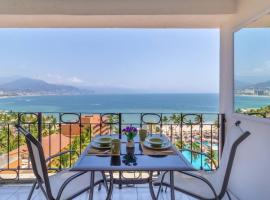 Casa Vista Hermosa - Beautiful Beach front condo, hotel a Puerto Vallarta