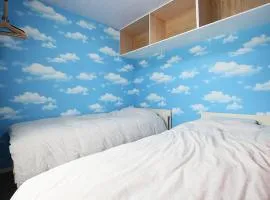 TR Niseko House Room Sky
