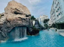 Grand Florida 1 Bedroom Condo close to Beach - G511