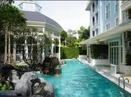 Grand Florida 1 Bedroom Condo close to Beach - G601