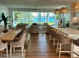 Lake Sabai - Waterfront and private pool