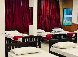 Misty Dormitory Munnar