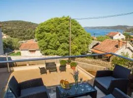 Villa LA - Comfort One-Bedroom Apartment with Terrace and Sea View