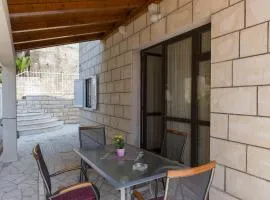 Apartments Kisic - Two-Bedroom Apartment with Terrace prizemlje
