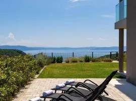 Premium apartment Sunshine with a sea view