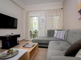 Chris Central Apartment, place to stay in Alexandroupoli