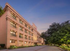 Ginger Delhi, Chanakyapuri, &xi;&epsilon;&nu;ώ&nu;&alpha;&sigmaf; &sigma;&tau;&omicron; &Nu;έ&omicron; &Delta;&epsilon;&lambda;&chi;ί