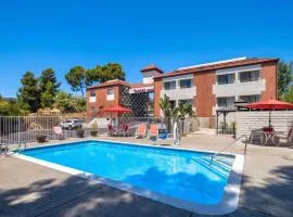 Hotel 3 estrellas en Poway Hotel 3 estrellas en Poway