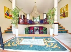 Red Clay Apartments City Club