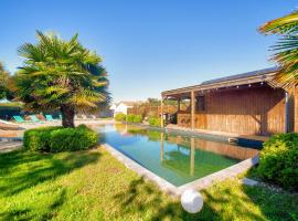 Lagon naturel et détente - pour 6, hotel in Saint-Vincent-sur-Jard