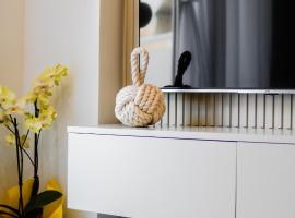 Urban Gem-Fresh & Central, hotel com estacionamento em Alexandro&uacute;polis