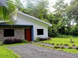 Holly House La Fortuna