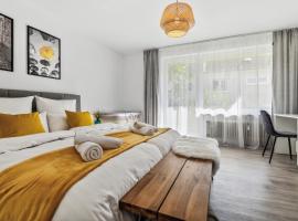 Gelbe Koffer - Großes Apartment in Homburg mit 3 Schlafzimmern- Uniklinik & City-Nähe - Balkon - Parkplatz - Self-Check-in, Hotel in Homburg