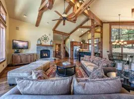 Compass Luxury Lodge - Access to HOA and Free Shuttle!