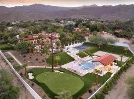 Jaguar Estate - Private Lush Estate with 2 Incredible Pools and Spas, Pickleball and Resort Style Yard