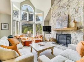 Walk to Ski Lift Spacious Condo in West Dover!