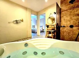 Golden City Center Suites