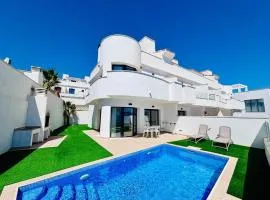 Villa in Finestrat privézwembad, zee- en bergzicht
