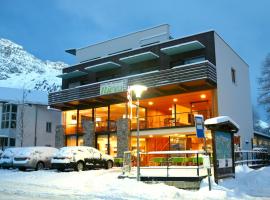 Bed & Breakfast Hostel Nives