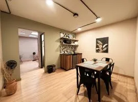 Alojamiento en Parques del Río, Medellín - NID104 By Roots Rentals