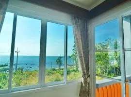 The Sea @ Lanta Hotel