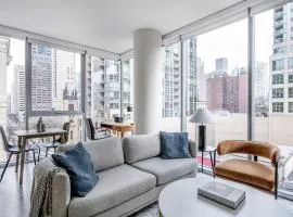 River North 1br w gym lounge roof nr L CHI-838