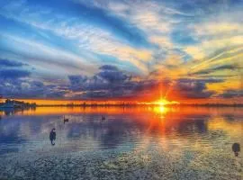 Ballarat - On the Lake with gift voucher