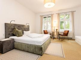 Hotel Zur Linde Dein Self Check In, hotel v destinaci Michendorf