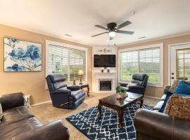 Little House on the 12th Hole - Luxury Golf Condo、ブランソンのホテル