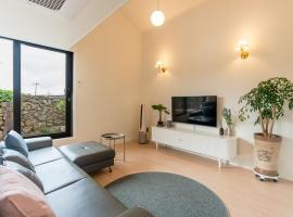 In Aewol Forest 102, Hotel in Haean