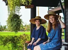 ทรัพย์ในดิน ฟาร์มสเตย์