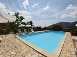 Spacious Cottage in Buti