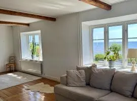 Strandnära hus Abbekås