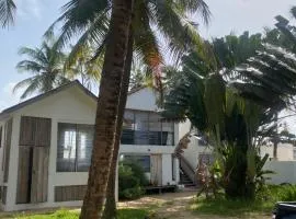 Popbeachclub Suites ilashe