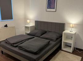 Townhouse für 10 Personen mit Garten, Hotel in Esslingen