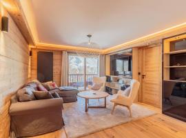 Chalet rénové avec spa, piscine et parking, pied des pistes - FR-1-461-11, hotel i Saint-Martin-de-Belleville