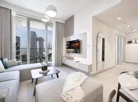 Kinfolk Homes - 5-Star Family Stay, 8 Minutes Walk to Dubai Mall & Burj Khalifa