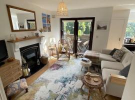 Entire 3 Bed Apartment, close to Dublin, hotel v destinaci Maynooth