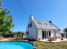 Maison Bord de Plage avec Piscine, Sauna, Bains à Remous, Volley, hotel a Plouguerneau