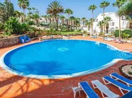 Las Americas Espectacular View next to a Beach