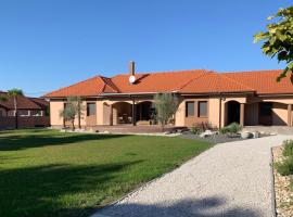 Bahama apartments, hotel in Bucsuháza