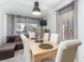 Three Bedroom Apartment with Terrace