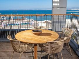 Cape Dor luxury apartments Haifa, hotel com estacionamento em Haifa